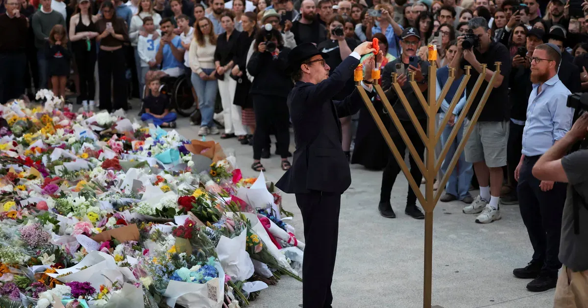 Australian Christian Leaders Stand With Jews After Bondi Beach Terror Attack While World Stays Silent
