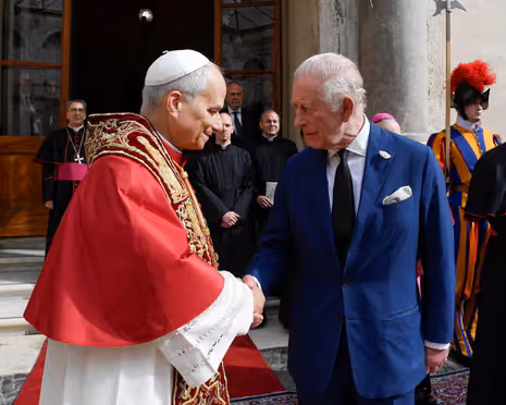 King Charles Prays With Pope in Historic First Since Protestant Reformation